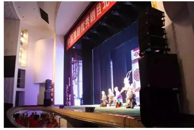 浅谈桃子视频污设备在舞台演出中的运用